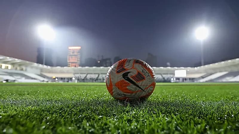 لجنة الاحتراف تصدر تعديلات بشأن فترة التسجيل الاستثنائية للأندية