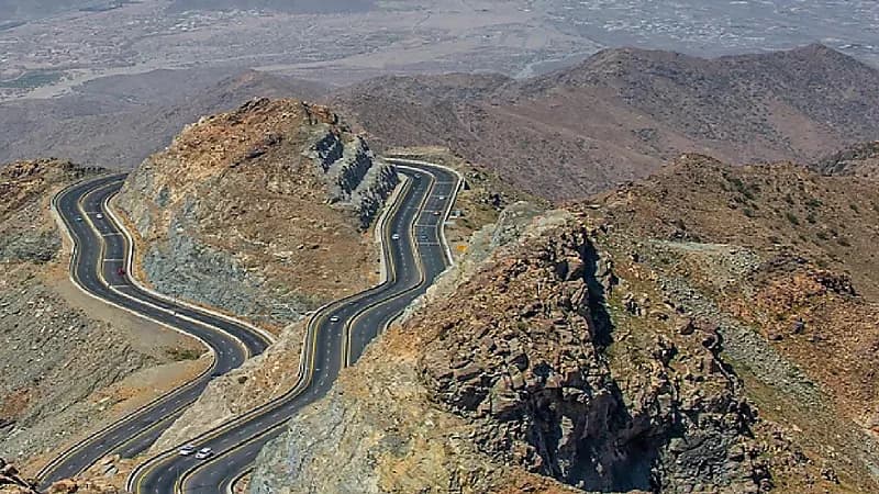 إغلاق طريق الهدا مؤقتًا في الاتجاهين