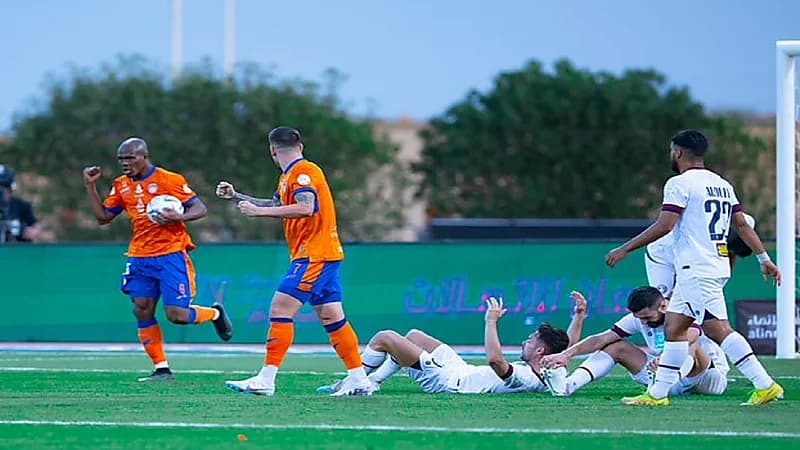 الفيحاء ينجو من الخسارة ويتعادل مع العدالة