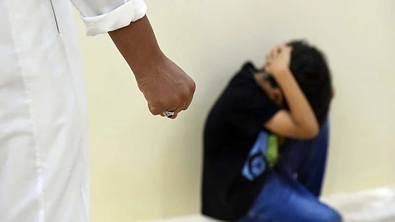 "العنف الأسري" يتدخل لحماية طفل حرمه والده من التعليم الإبتدائي