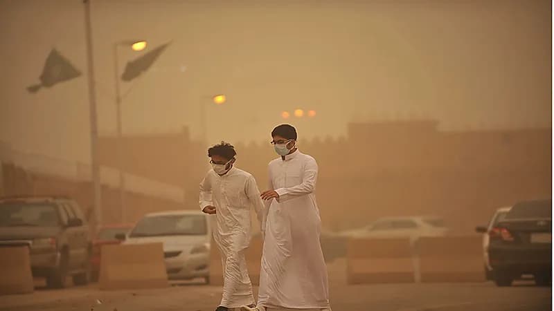 تنبيه لأهالي الرياض: أتربة مثارة حتى المساء