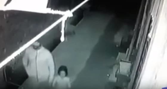 فيديو جديد يظهر قاتل ومغتصب الطفلة الباكستانية زينب