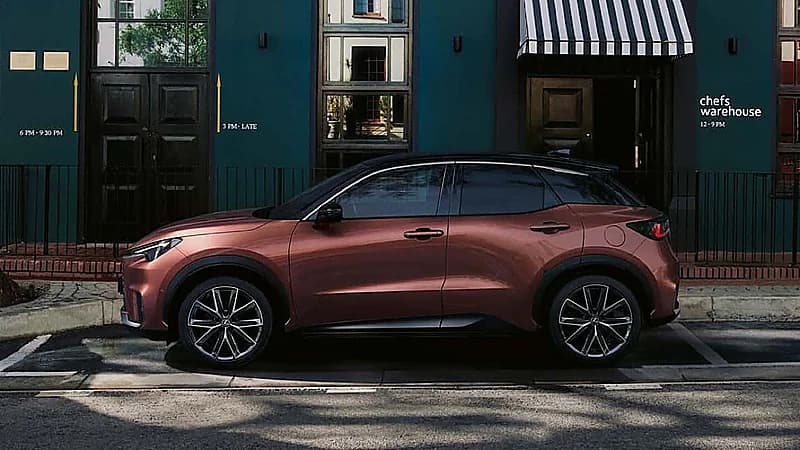 لكزس ترفع الستار عن سيارة LBX الجديدة كليًا .. صور