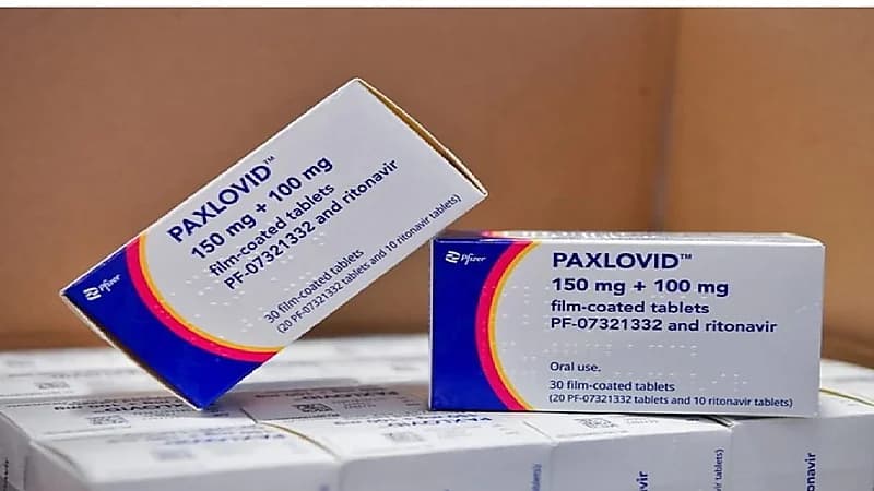 الصين تسمح بتداول أول عقار فموي لعلاج كورونا