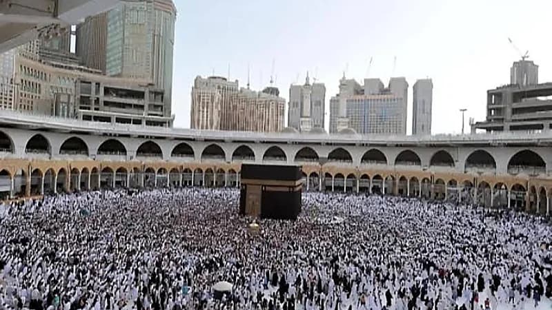 المسند يكشف سبب اختلاف طول الليل والنهار بين ⁧‫مكة‬⁩ المكرمة و ⁧‫المدينة‬⁩ المنورة