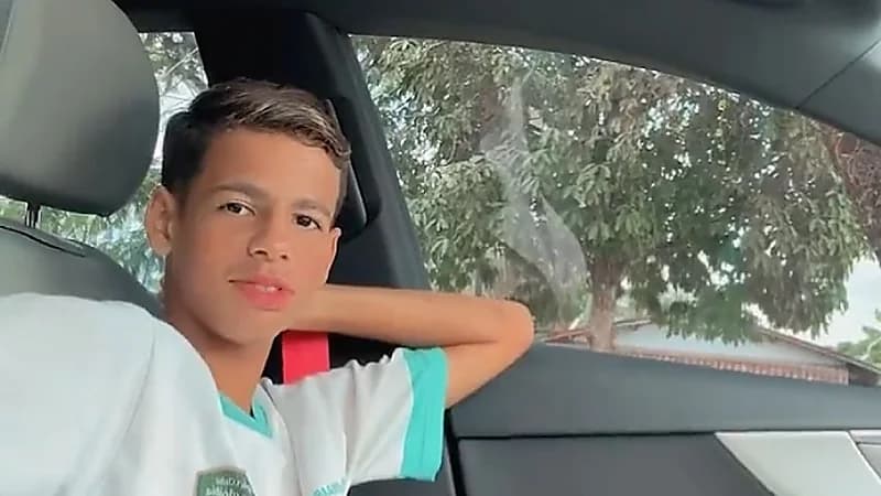 بالفيديو.. “خوسيه" ينشر مقطعًا لابنه وهو يردد النشيد الوطني السعودي