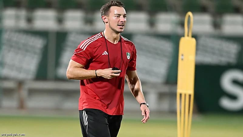 يايسلة يمنح لاعبي الأهلي إجازة