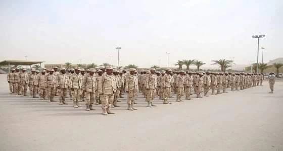 مركز تدريب المستجدين بلواء الملك خالد للأمن الخاص يحتفل بتخريج دورة الفرد الأساسي