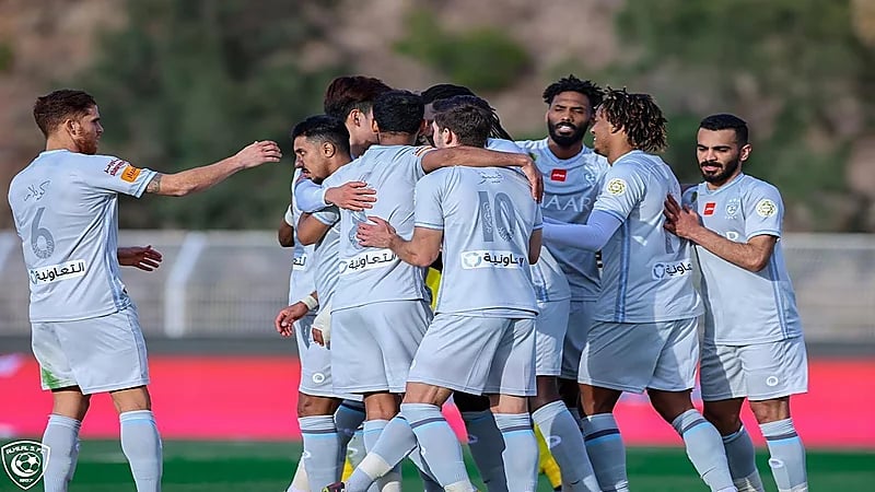 الهلال يتجه للاستغناء عن خدمات ثلاثة لاعبين