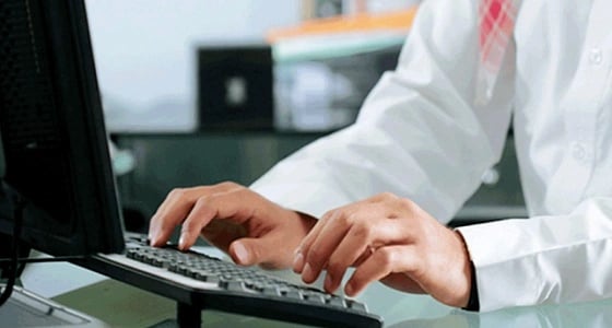 مبادرة " كلنا أونلاين " تستهدف ٥٥ مدرسة للتوعية بمخاطر الإنترنت