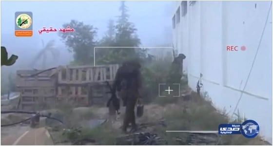 بالفيديو.. لحظة إطاحة سيارة مسرعة بباكستاني في جازان