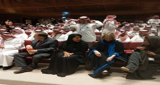 بالفيديو.. رد فعل الأميرة ريما بنت بندر بعد مشاهدة أول فيلم بالمملكة