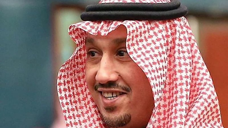 الأمير فهد بن خالد يحضر لقاء الأهلي ونيوم