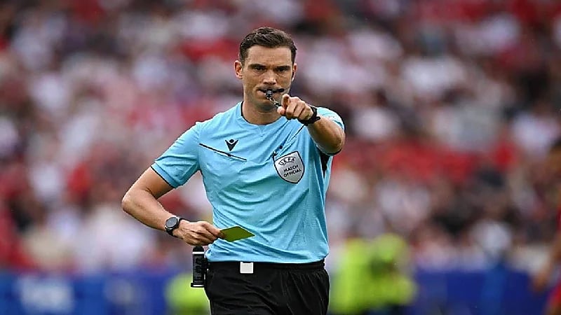 صافرة سويسرية تدير كلاسيكو الهلال والاتحاد