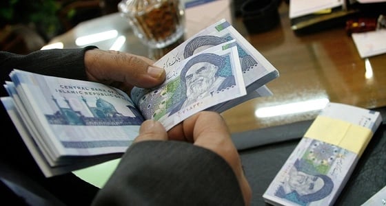 انهيار الاقتصاد الإيراني.. خبراء يكشفون الأسباب وما علاقة التنظيمات الإرهابية