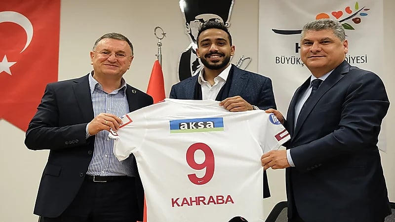 " سبور التركي" يحظى رسميًا بخدمات "كهربا"