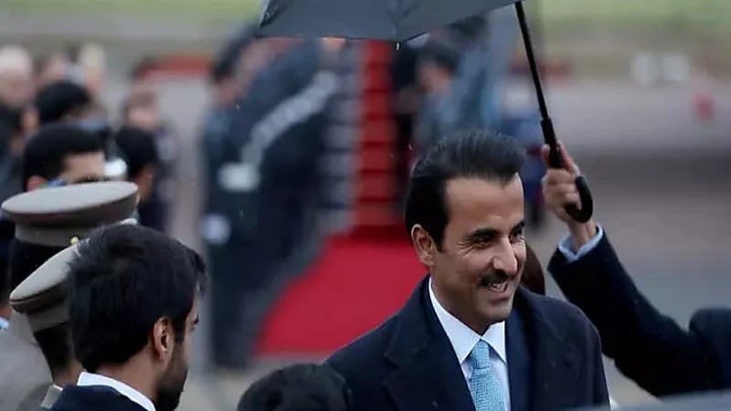 استقبال ملكي للشيخ تميم والشيخة جواهر في لندن.. فيديو