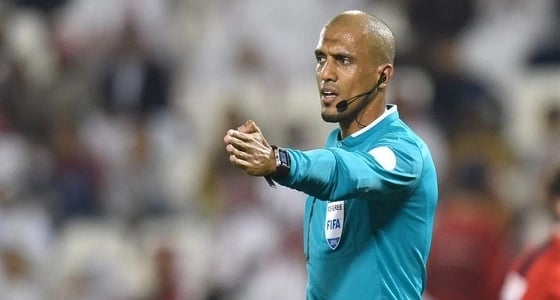 صافرة عمانية تدير المواجهة الآسيوية الأولى بين الهلال والعين