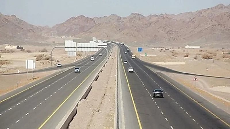 تنبيه لمستخدمي طريق ’’المدينة المنورة -ينبع السريع "