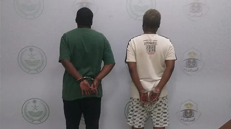 بحجة توصيل الكهرباء للمنازل.. ضبط مواطنين ارتكبا حوادث نصب في عدد من المناطق