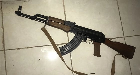 دوريات الأمن تقبض على ثلاثة مواطنين متهمين في جريمة قتل