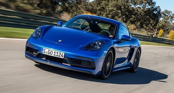 بالصور.. انطلاق " بورشه 718 كايمن GTS 2018 " الأكثر شراسة