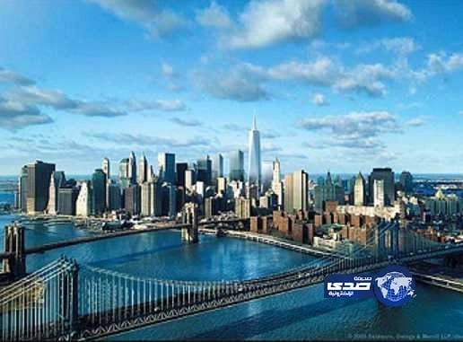 المطلق يوضح حكم ارتداء المحرم شيئاً فوق الإحرام عند المطر أو البرد "فيديو"