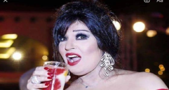 بالصور.. فيفي عبده تثير الجدل بفستان أحمر ضيق