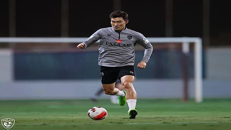 الهلال يكشف مدة غياب هيون سو عن الملاعب 