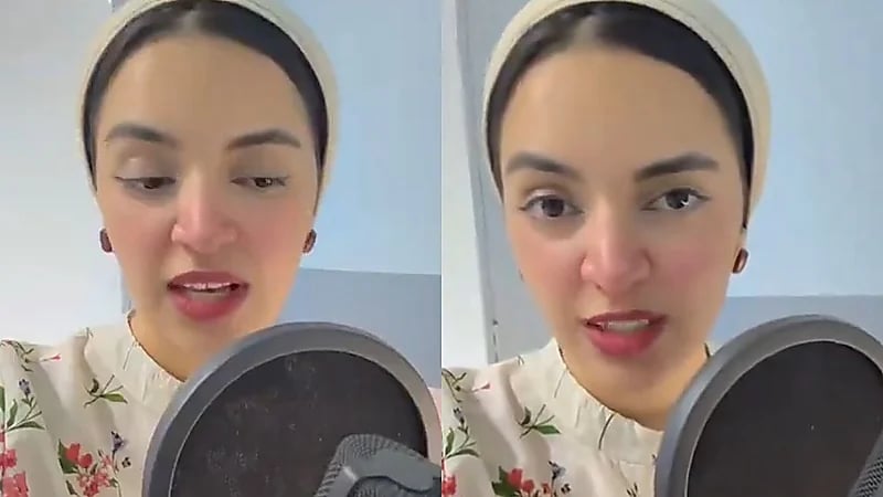 فتاة مصرية تخطف الأنظار بإتقانها اللهجة السعودية في مجال الإعلانات الصوتية .. فيديو