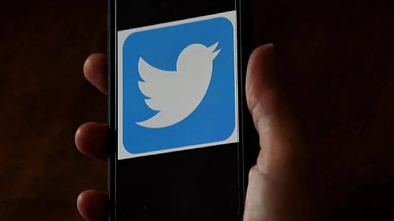"تويتر" يُصلح مشكلة اختفاء التغريدات
