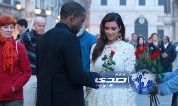 كيم كاردشيان وكانيي ويست يخططان لإقامة حفلة زفافهما في الملكي بفرنسا