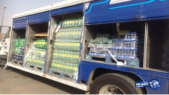 مصادرة أكثر من 700 كرتون مشروبات في مكة