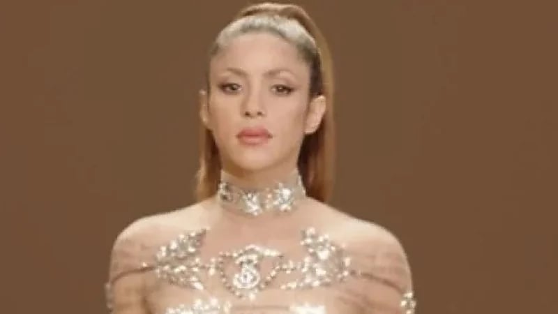 إطلالة جديدة لشاكيرا تثير ضجة واسعة