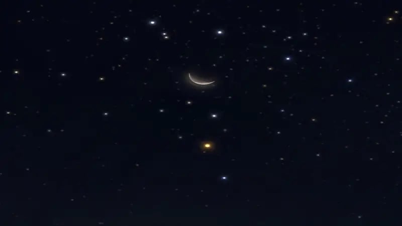 "فلكية جدة": سماء المملكة تشهد اقتران القمر بنجم قلب العقرب