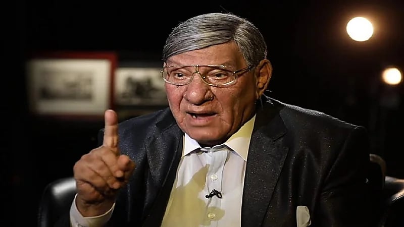 تدهور الحالة الصحية للإعلامي مفيد فوزي بسبب حزنه على رحيل رفيق عمره