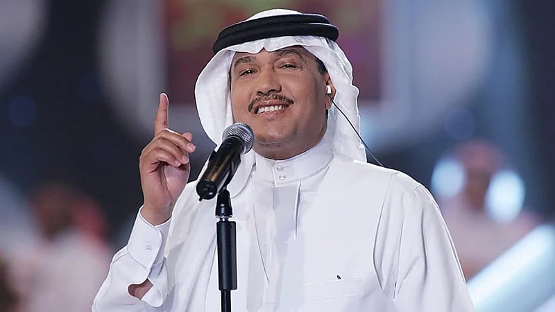 محمد عبده يحتفل بعيد ميلاده الـ76 وسط جمهوره.. فيديو