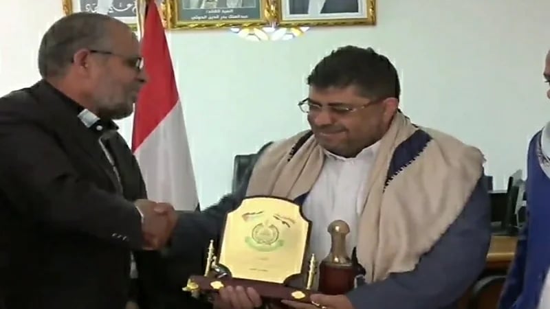 بالفيديو.. ممثل حركة حماس يؤكد دعم اسماعيل هنية للحوثيين