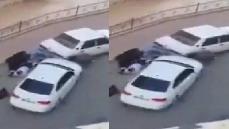 بالفيديو.. سائق يدهس أقارب طليقته 3 مرات