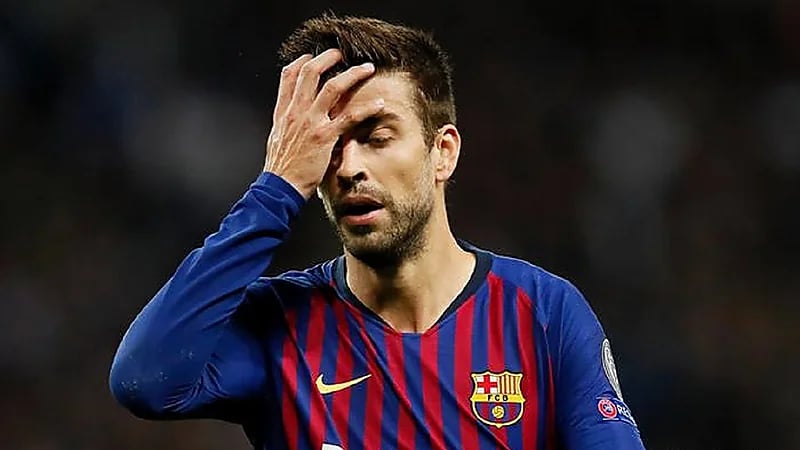 "بيكيه" يعاني من إنزعاجات قبل نهائي كأس ملك إسبانيا