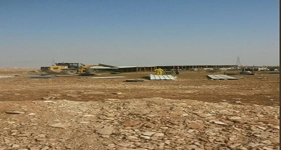 بالصور.. إزالة 80 مخيمًا عشوائيًا بحي عكاظ