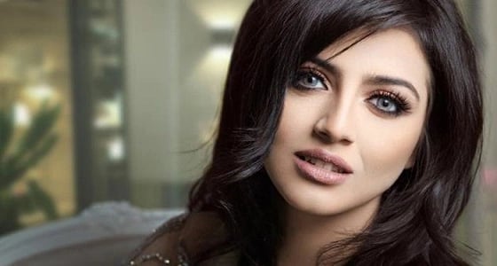 نيرمين محسن تروي تفاصيل عن اللاعب السعودي الذي تقدم لها