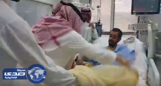 بالفيديو.. تركي بن طلال يهدي بشته لمرابط بالحد الجنوبي بترت يده