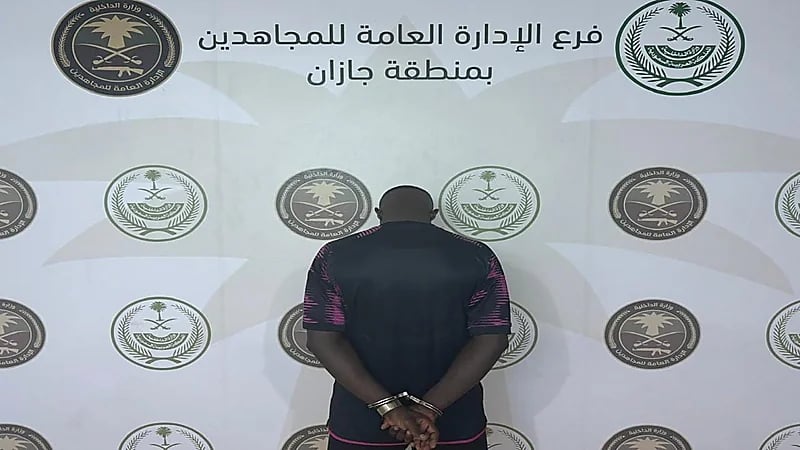 القبض على مواطن لنقله 4 مخالفين لنظام أمن الحدود بجازان