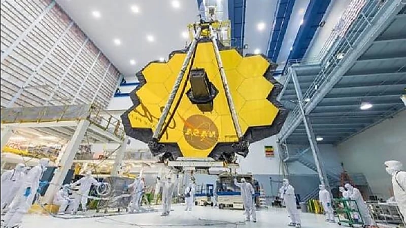 إطلاق تلسكوب جيمس ويب الفضائي "الأكثر تعقيدا على الإطلاق"