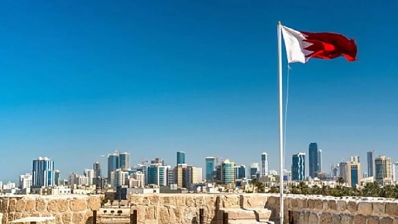 البحرين تعرب عن تضامنها مع المملكة ورفض تسييس قرار أوبك +