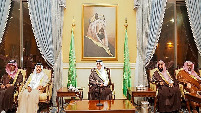 أمير تبوك يكرم المشاركين والمشاركات في أعمال الحج بمنفذ حالة عمار