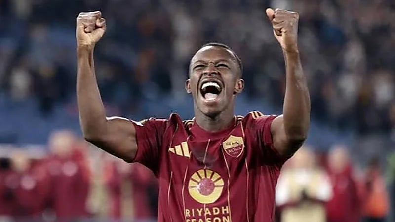 عبدالعزيز السويد: سعود عبدالحميد أعتبره ظاهرة .. فيديو