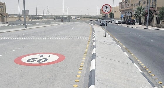 إجراءات وقائية مؤقتة لتفادي الخطر على طريق عثمان بن عفان