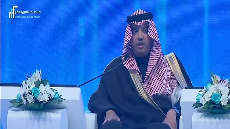 بالفيديو.. محافظ الأحساء: وضع آلية الخطط الاستراتيجية لبدء انطلاق مشاريع تطوير العقار